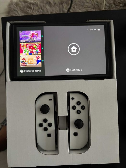 Consola NINTENDO Switch OLED White + Mario Kart 8 Deluxe + 6 luni NSO