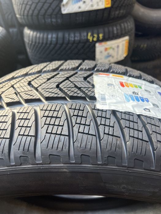 275 45 20 Pirelli Scorpion Winter / Vulcanizare Non Stop