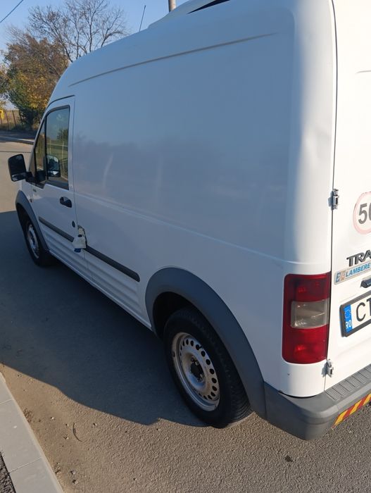 Auto frigorifica cu priza la 220v
