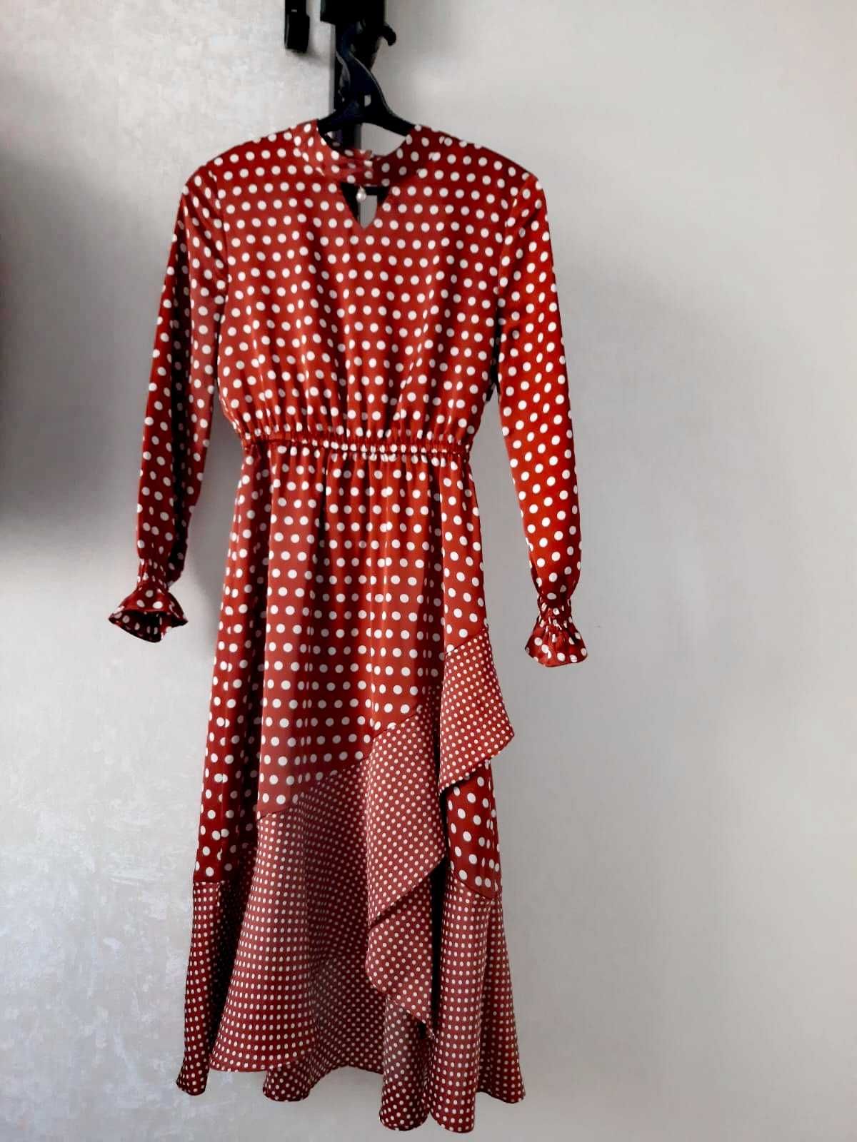 Цена снижена! Новое платье в горошек на запах, 42-46, Корея