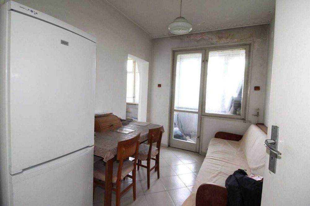 Тристаен апартамент  в Смирненски