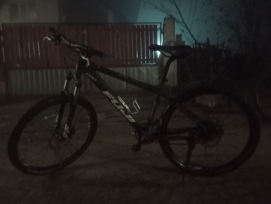 Bicicletă Mountain Bike
