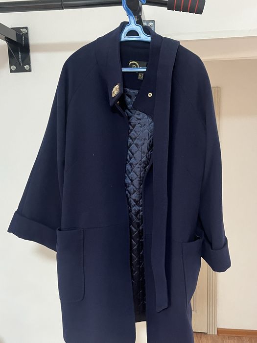 Пальто 48-50 размер, в отличном состоянии