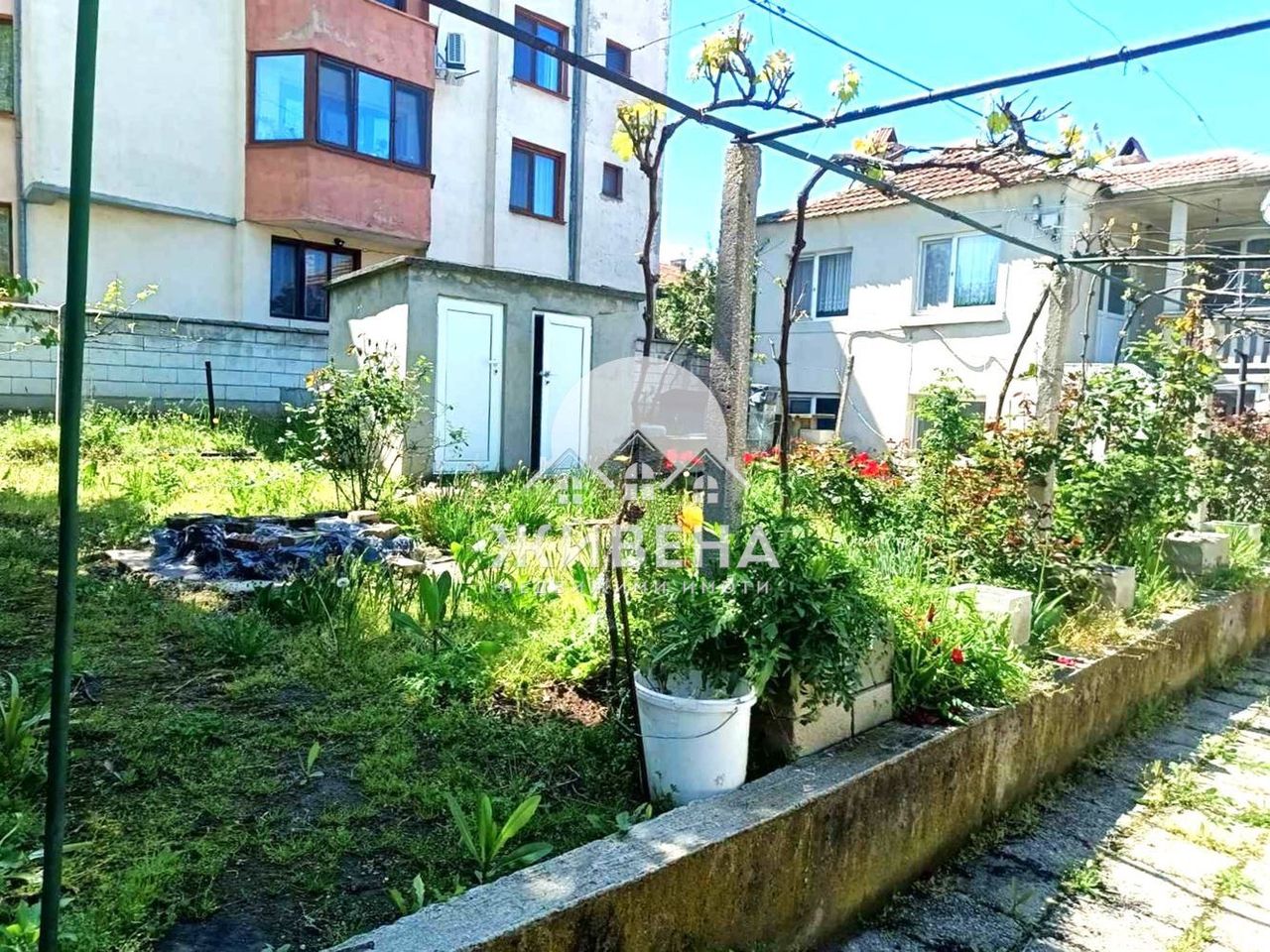 Продава се Къща в Варна, Галата - 116 кв.м за 1509 €/кв.м - Снимка #1