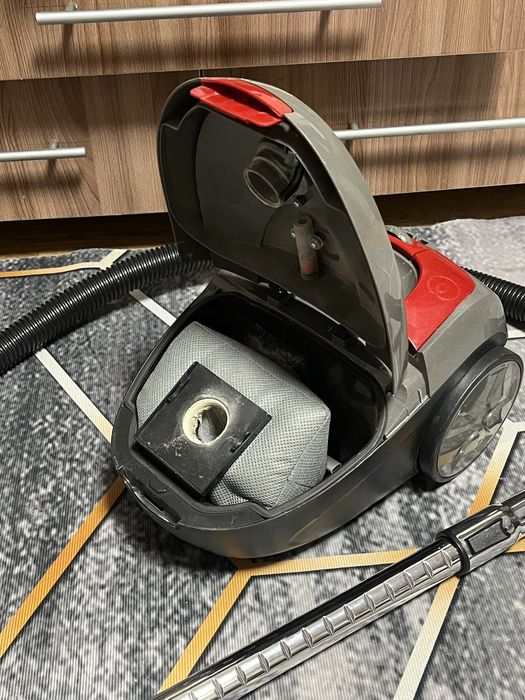 Пылесос со сломаным шлангом