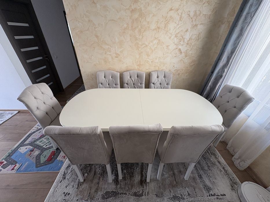 Masa extensibila lemn masiv plus 8 scaune