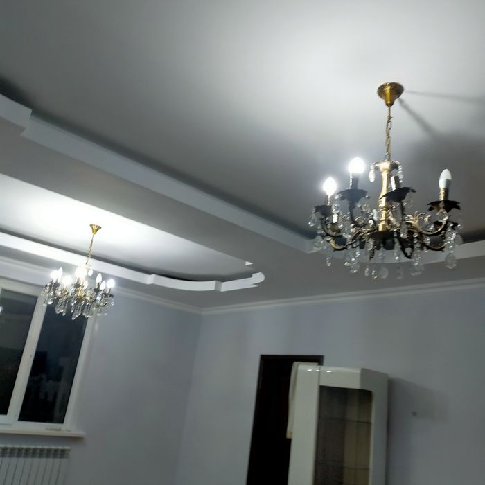 Люстра для зала или для холла