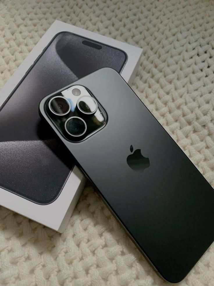 iPhone 15 pro max 100% Акб