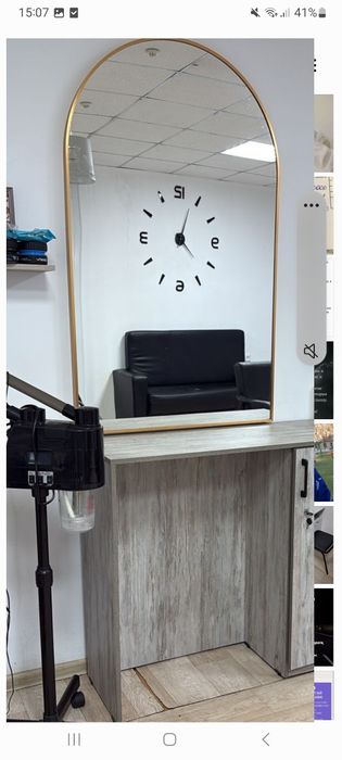 Продаётся зерколо и стол