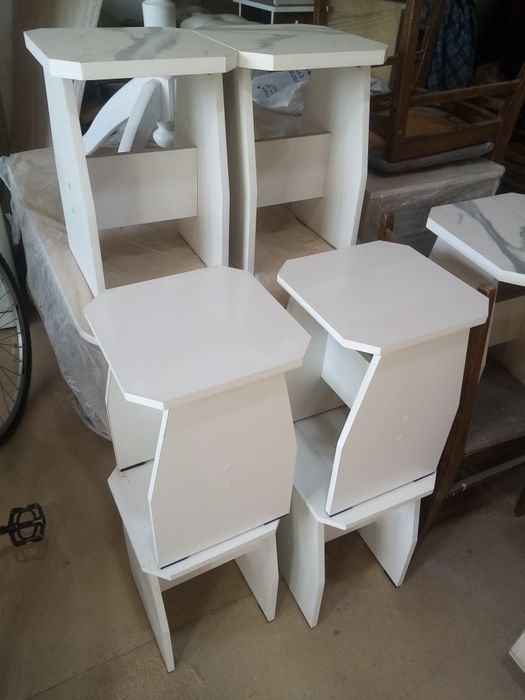 Продам новые кухонные табуретки!