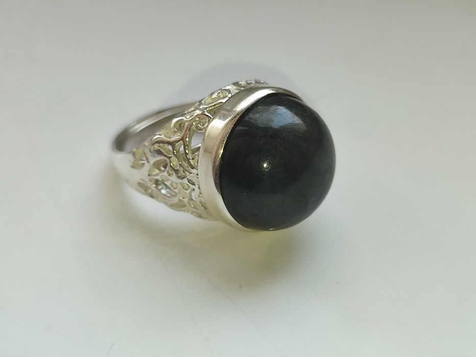 Кольцо серебряное с камнем ЛАБРАДОРИТ (лунный камень)