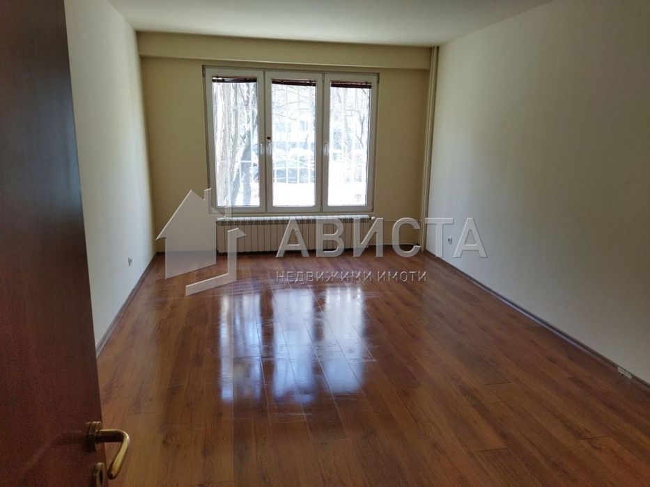 Продава се Тристаен апартамент в София, Илинден - 84 кв.м за 2822 €/кв.м - Снимка #3