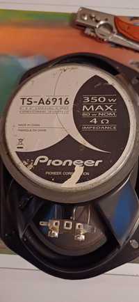 Vând Boxe pioneer 350 w