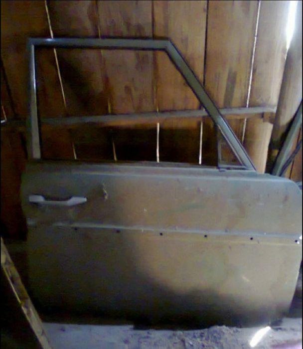 Vând câteva piese pt. Mercedes W115 si W123