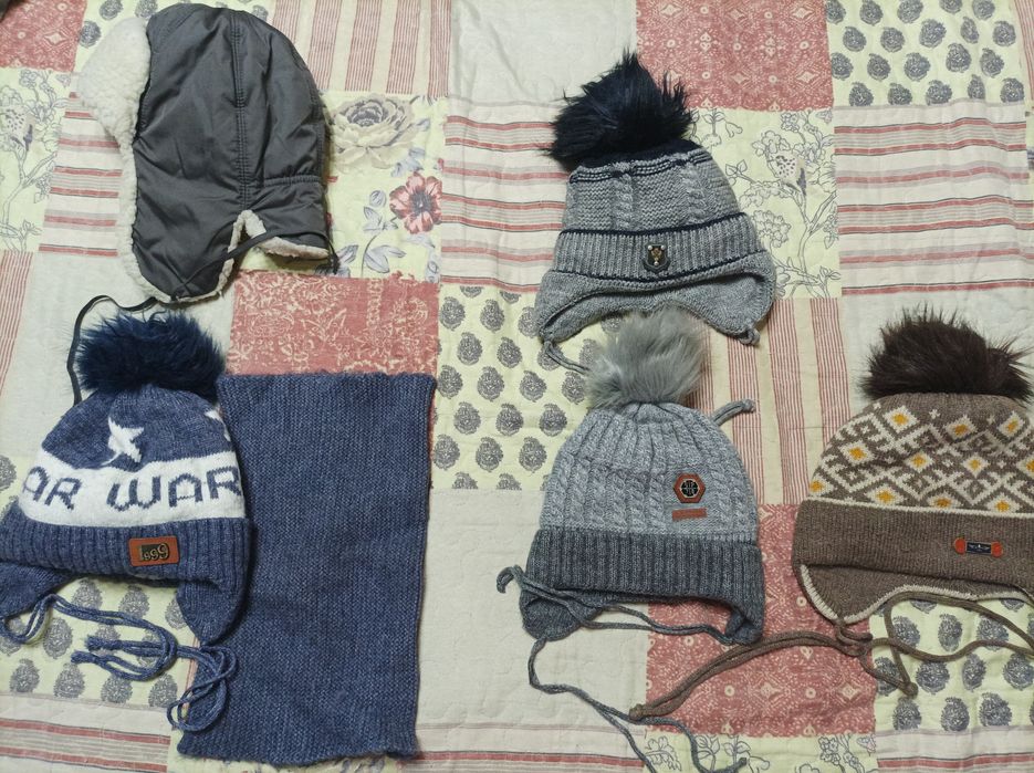 Шапки зимние ...
