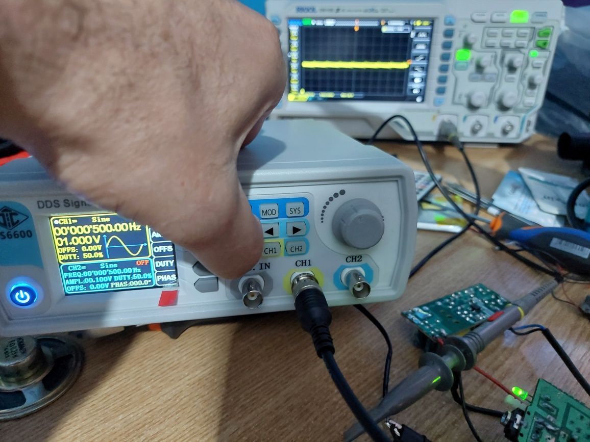 Osciloscop Digital Fnirsi 1014 D