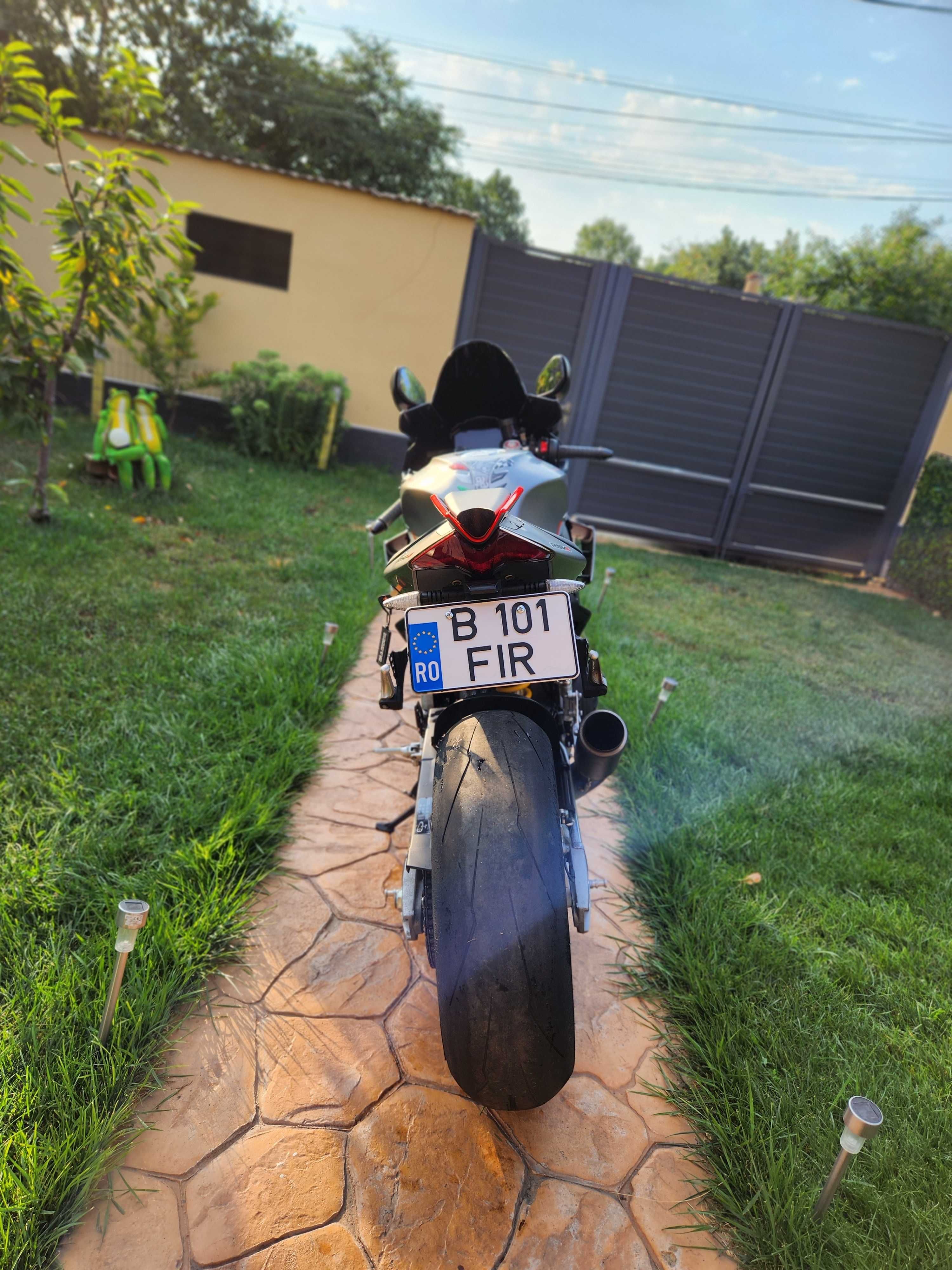 Aprilia RSV4 1100