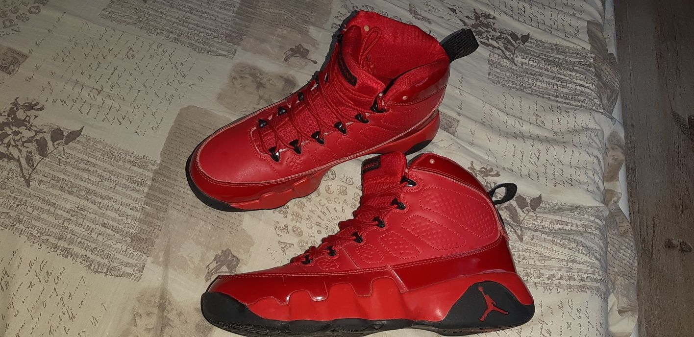 Jordan 9 retro chile red,marimea 42