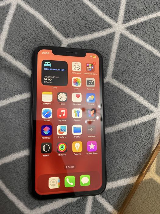 Продам IPhone 11