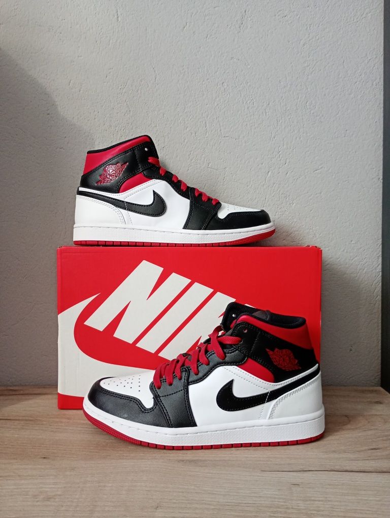 Jordan 1 mid pantofi