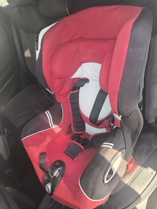 Детское автокресло