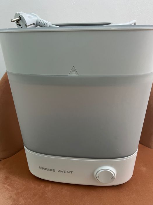 Sterilizator electric Philips Avent pentru biberoane