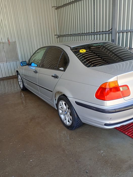 vând BMW e46 318I