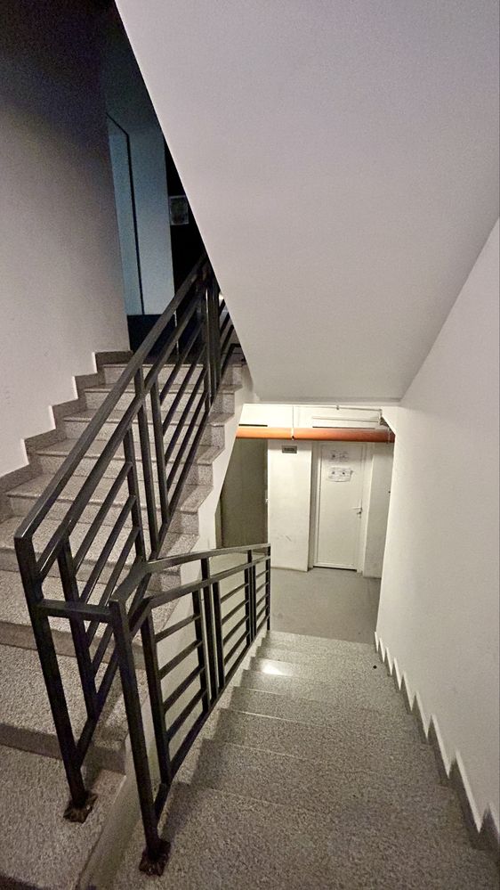 Vand boxa subsol depozitare