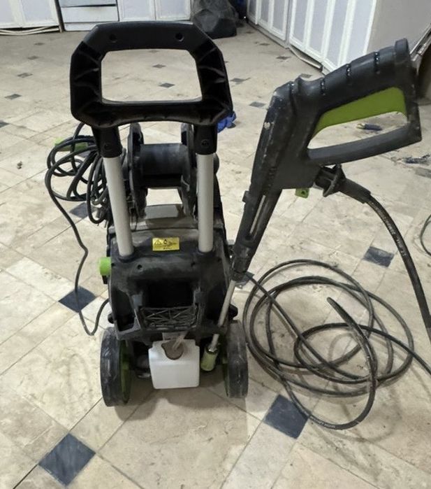 Karcher  sotiladi