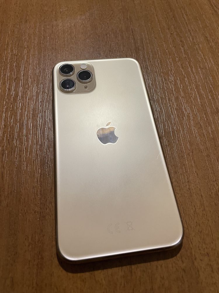 Vând IPhone 11 Pro, Gold, 256GB