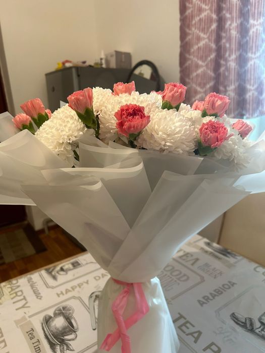 Цветы продается свежий хризантема