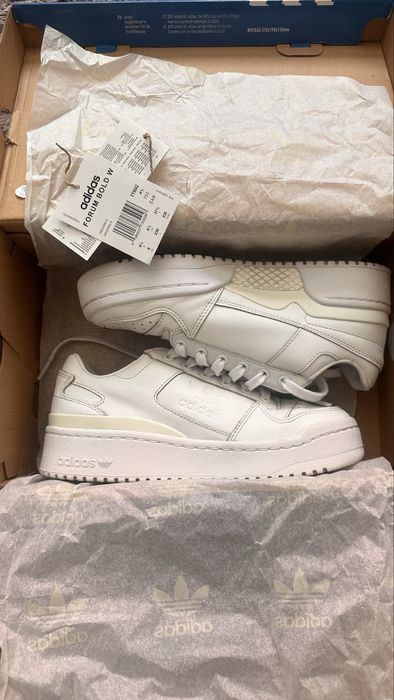 Естесвена кожа кецове Adidas Forum bold
