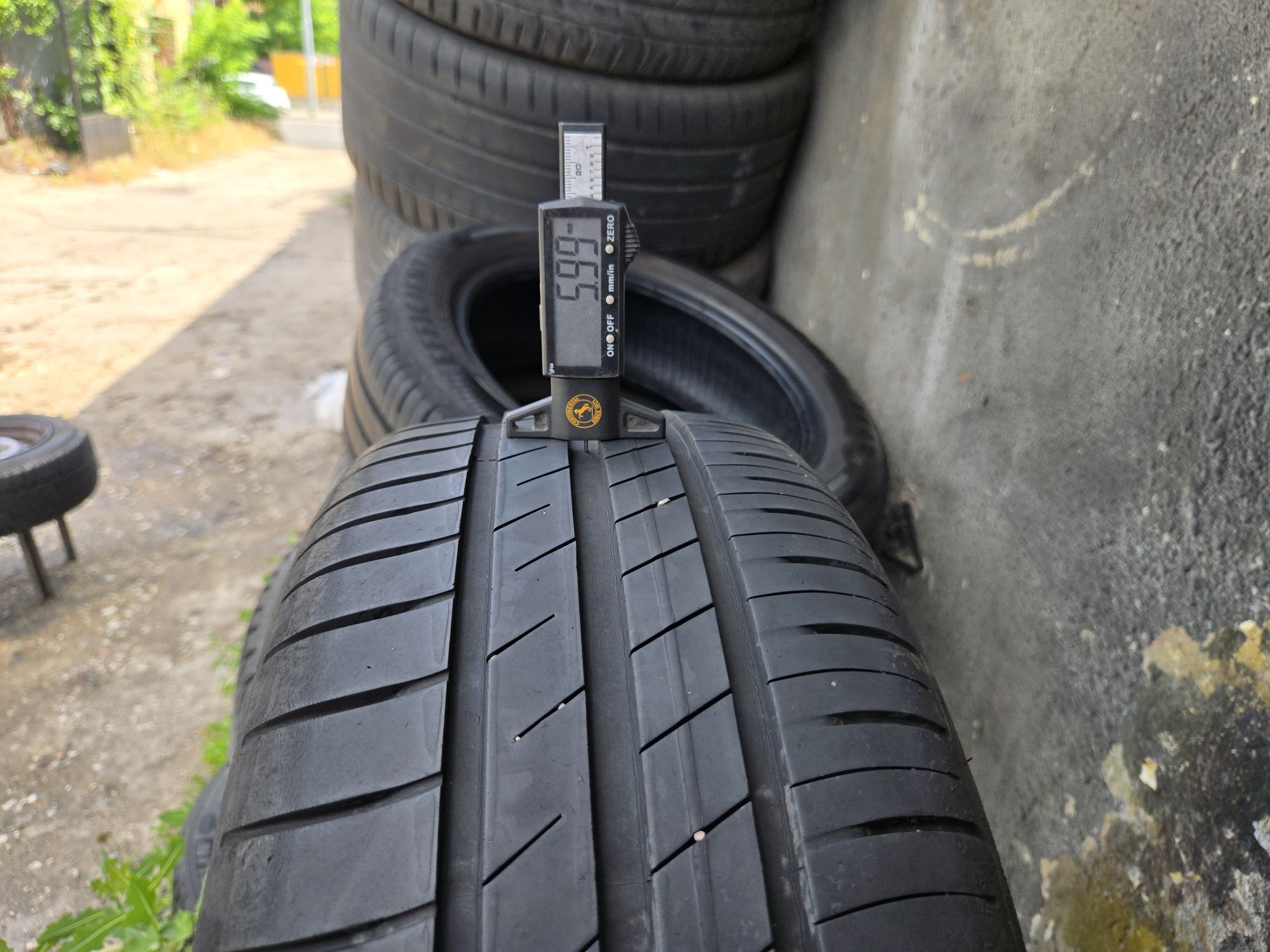 2бр. 195 50 15 Goodyear летни.