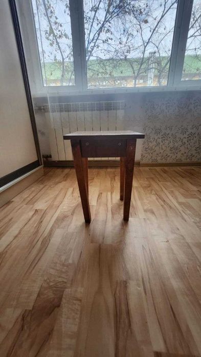 продам табуретки (4 штуки)