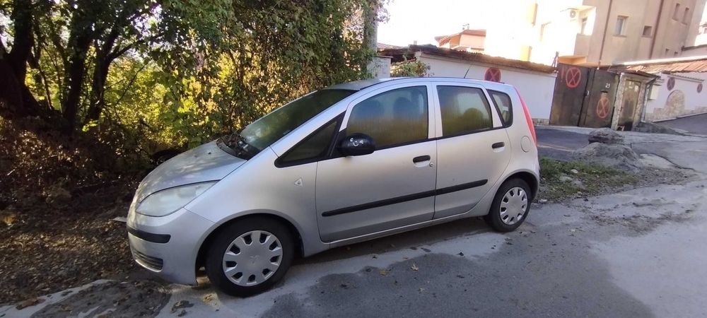 автомобил Мицубиши Колт 88 хил.км