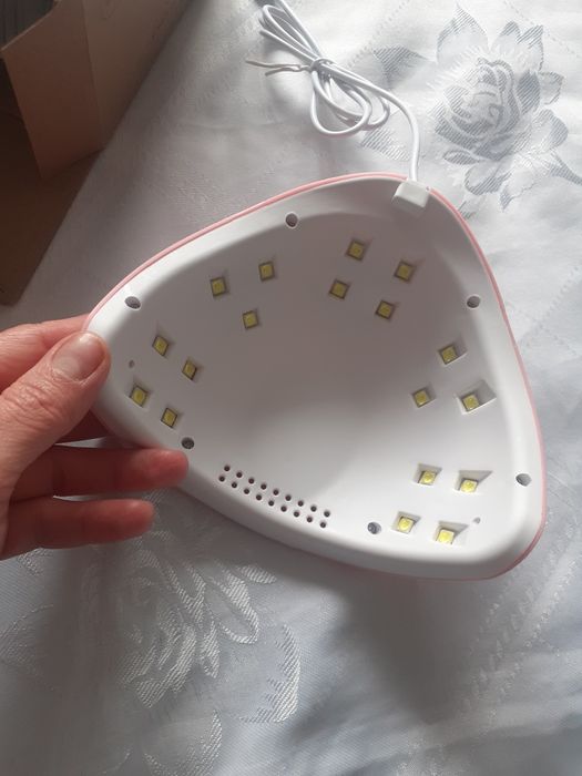 Lampa de unghii noua