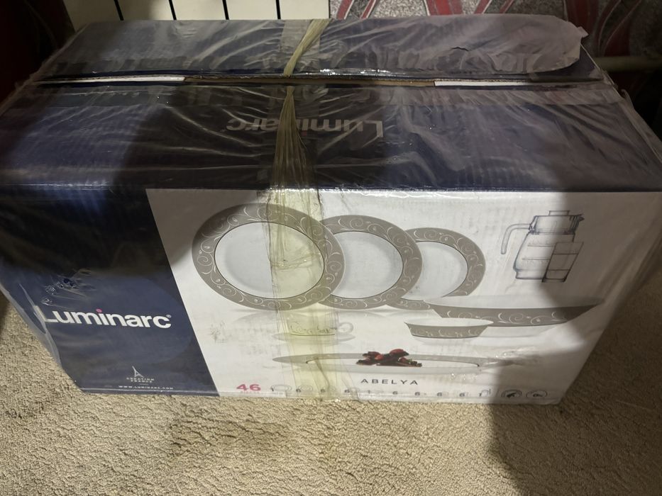 Сервиз 46 предметов