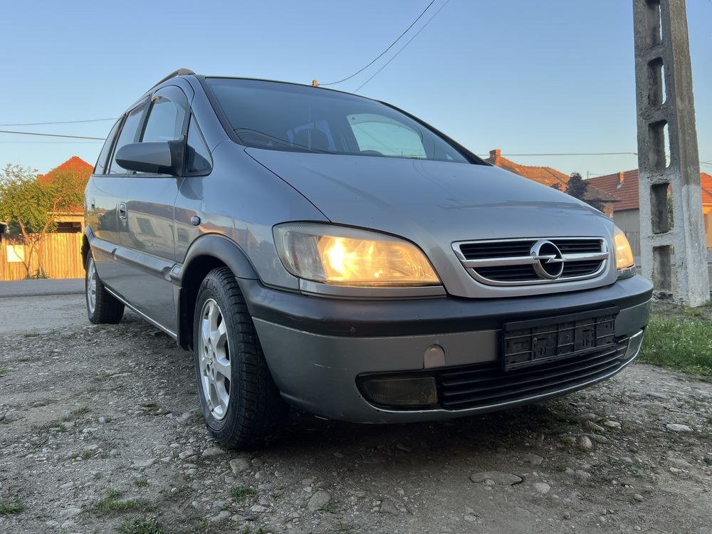 Vând Opel Zafira 2.0 Diesel 7 Locuri