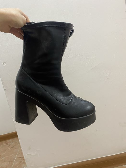 Ботинки каблук 36