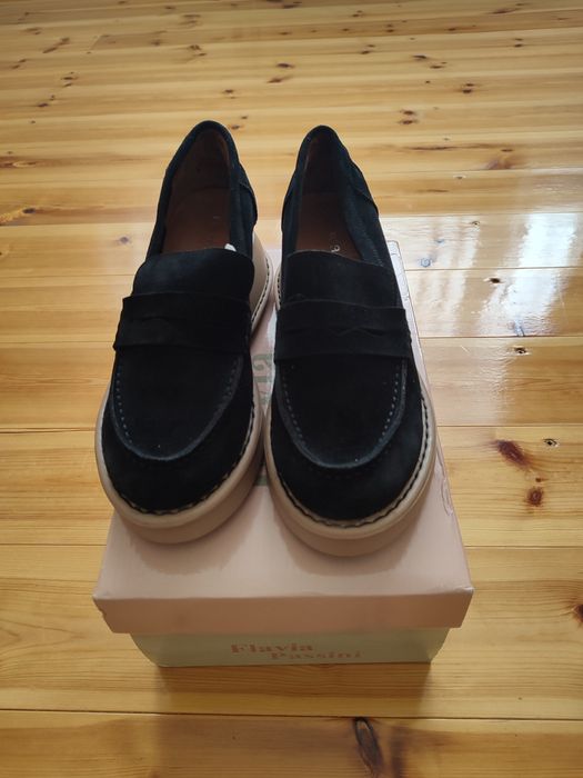 Pantof din piele întoarsă 37