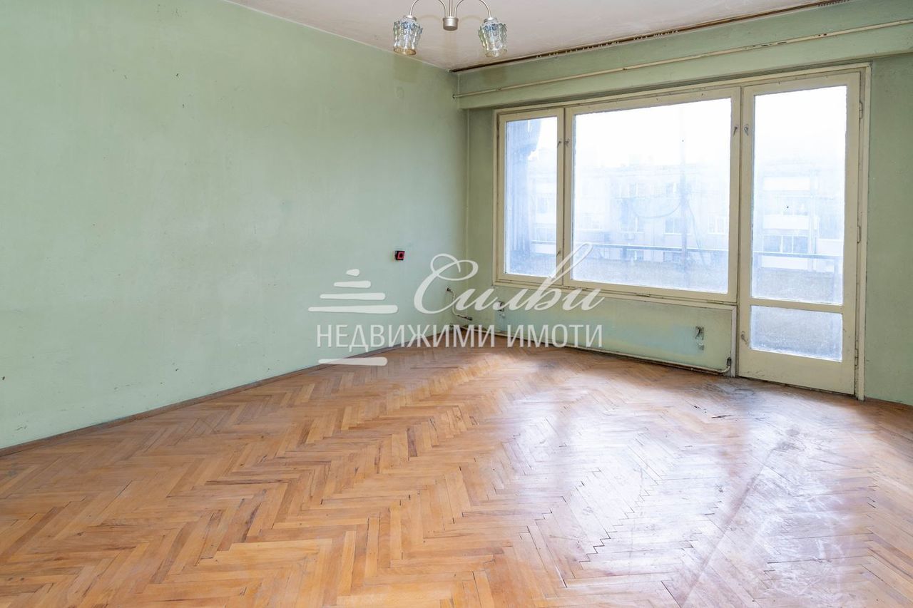 Продава се Тристаен апартамент в Шумен, Тракия - 78 кв.м за 915 €/кв.м - Снимка #5