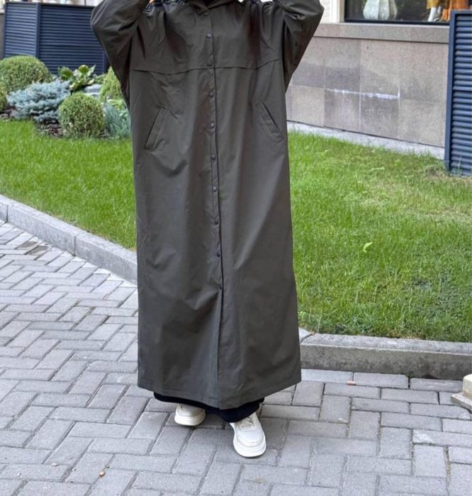 Продам плащ спортивный