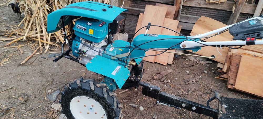 Se vinde motocultor 16 cp