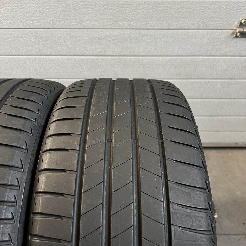 2 Anvelope vara 245 40 19 Bridgestone DOT 2022