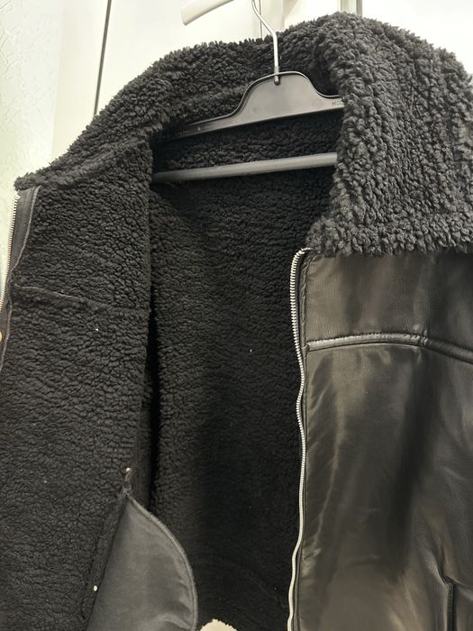 Мъжко кожено яке с яка