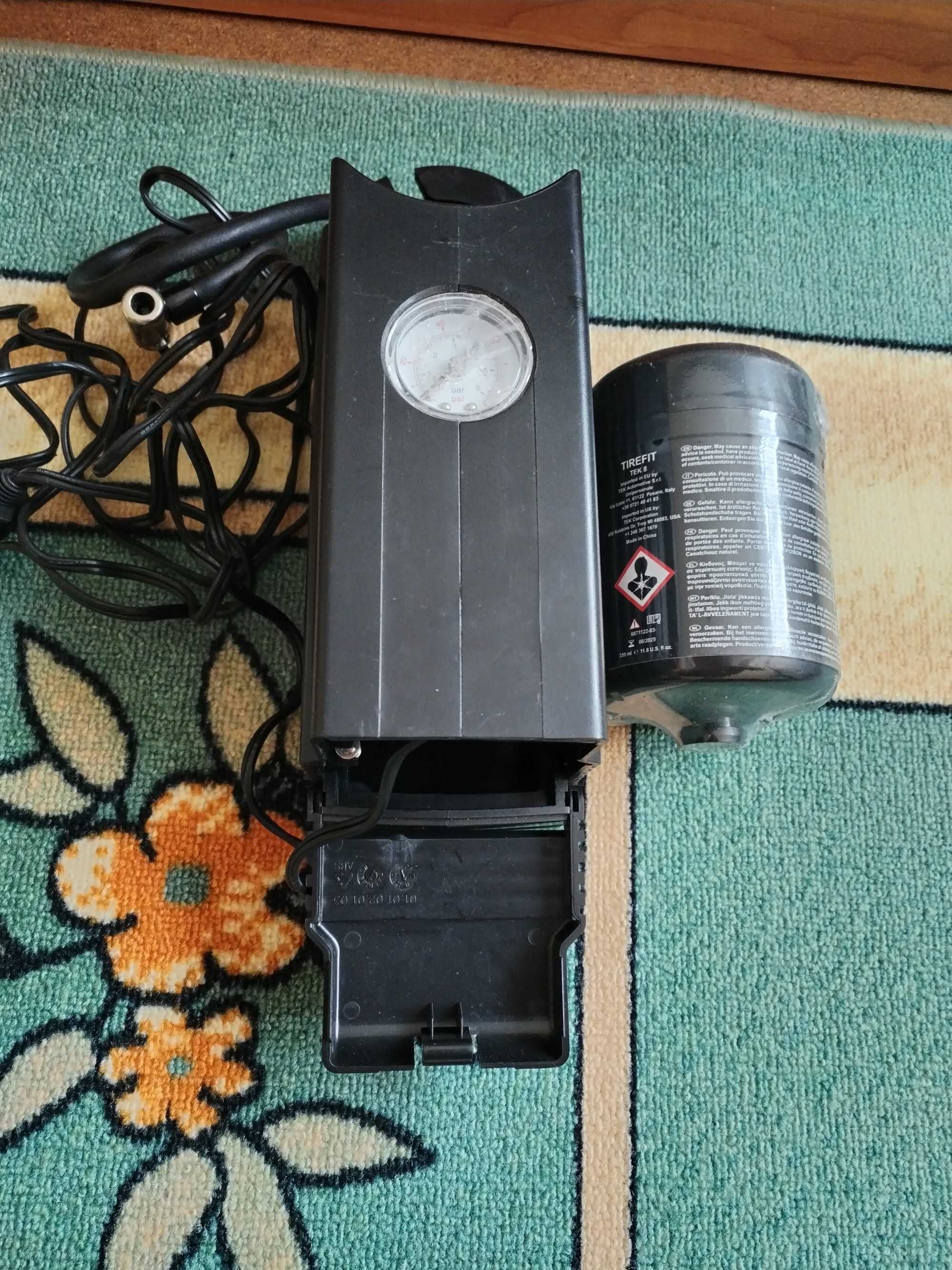 Чисто нови оригинални компресори за помпане+пяна Ford 120W фуния,калъф