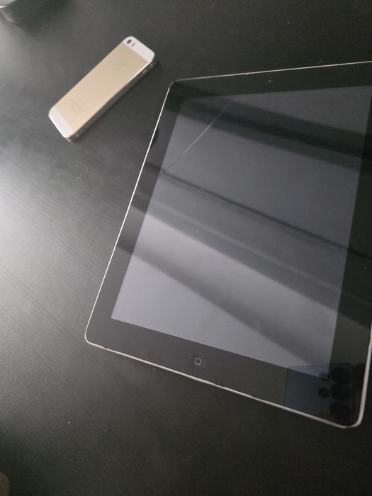 Ipad 2nd gen 16 Gb si iphone 5