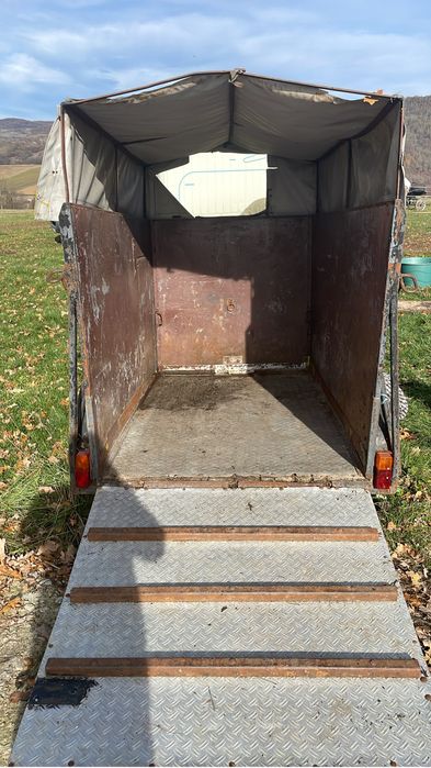 Remorca transport animale