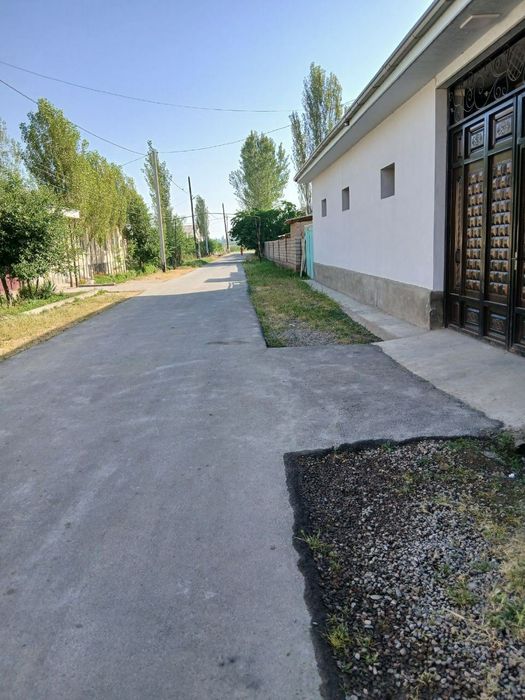 Уй сотилади позор нархга