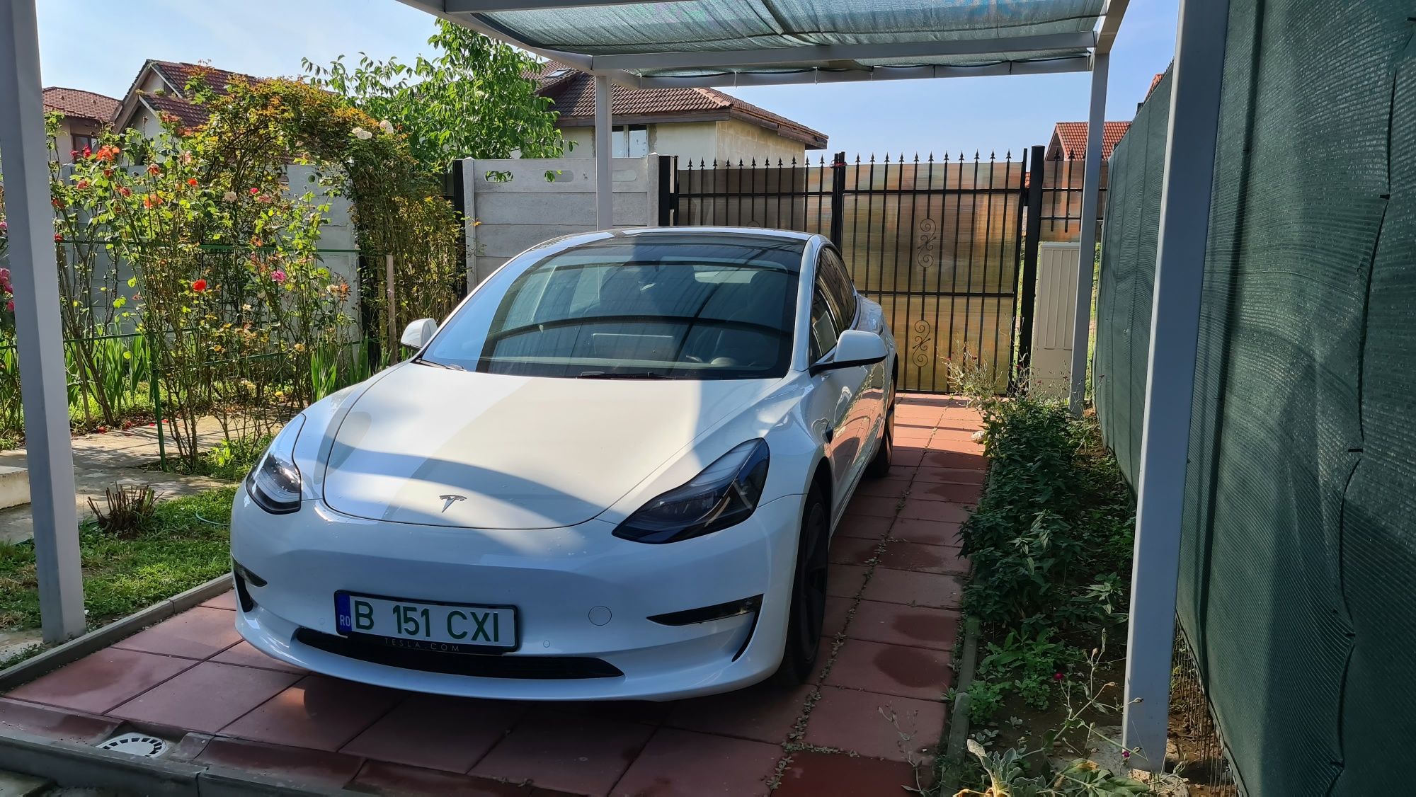 Vând Tesla Model 3 Long Range 82kWh